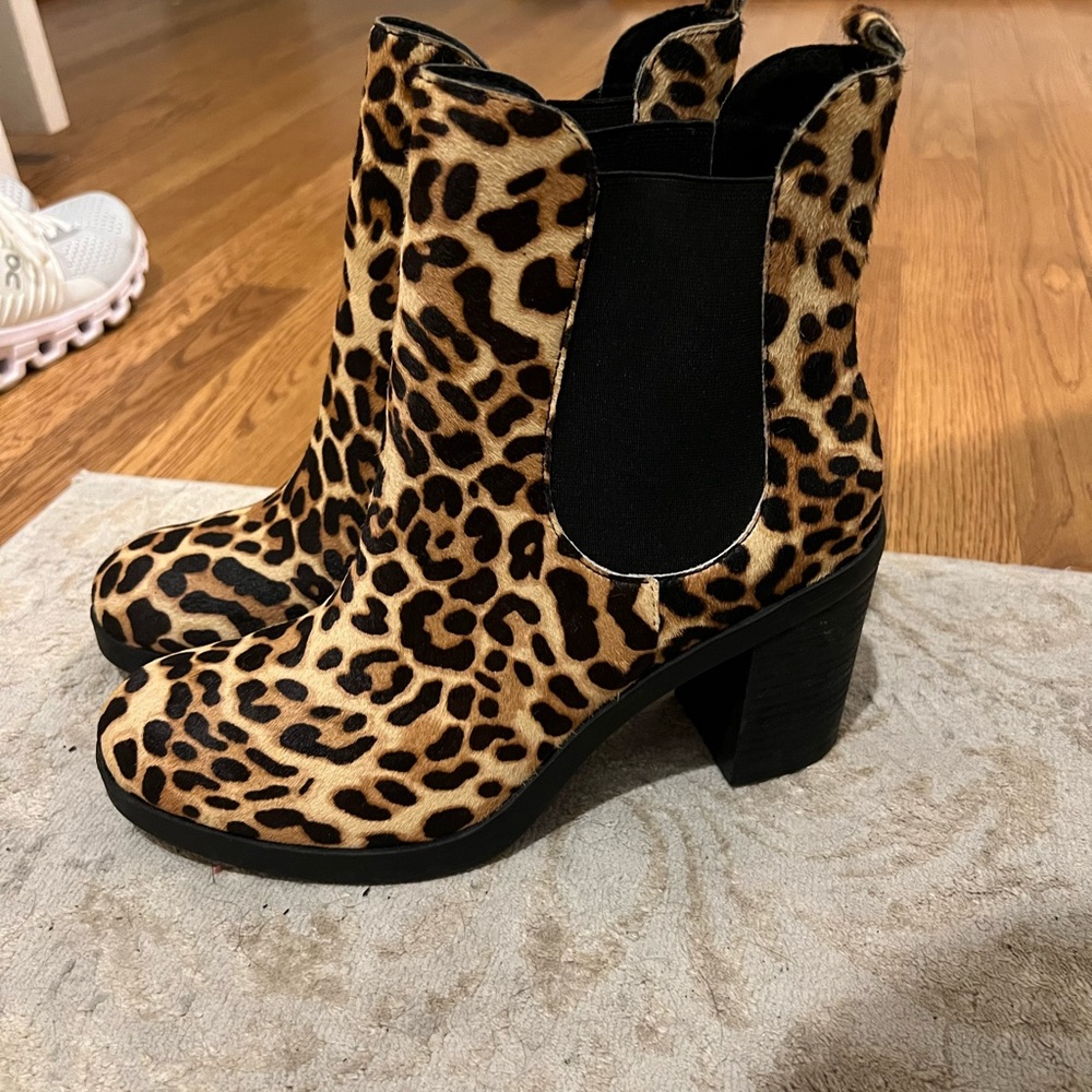 Cheetah Boots - Picture 3 of 4